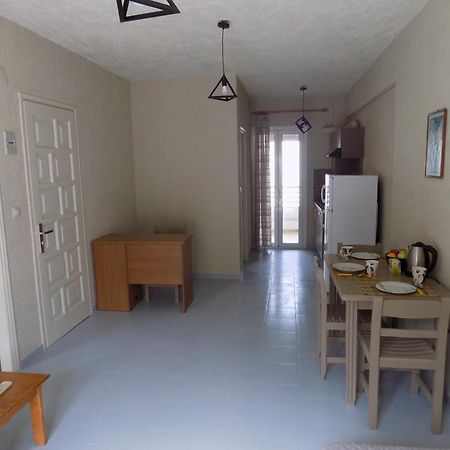 Afrodite Spacious Apartments! Agia Efimia Exterior foto