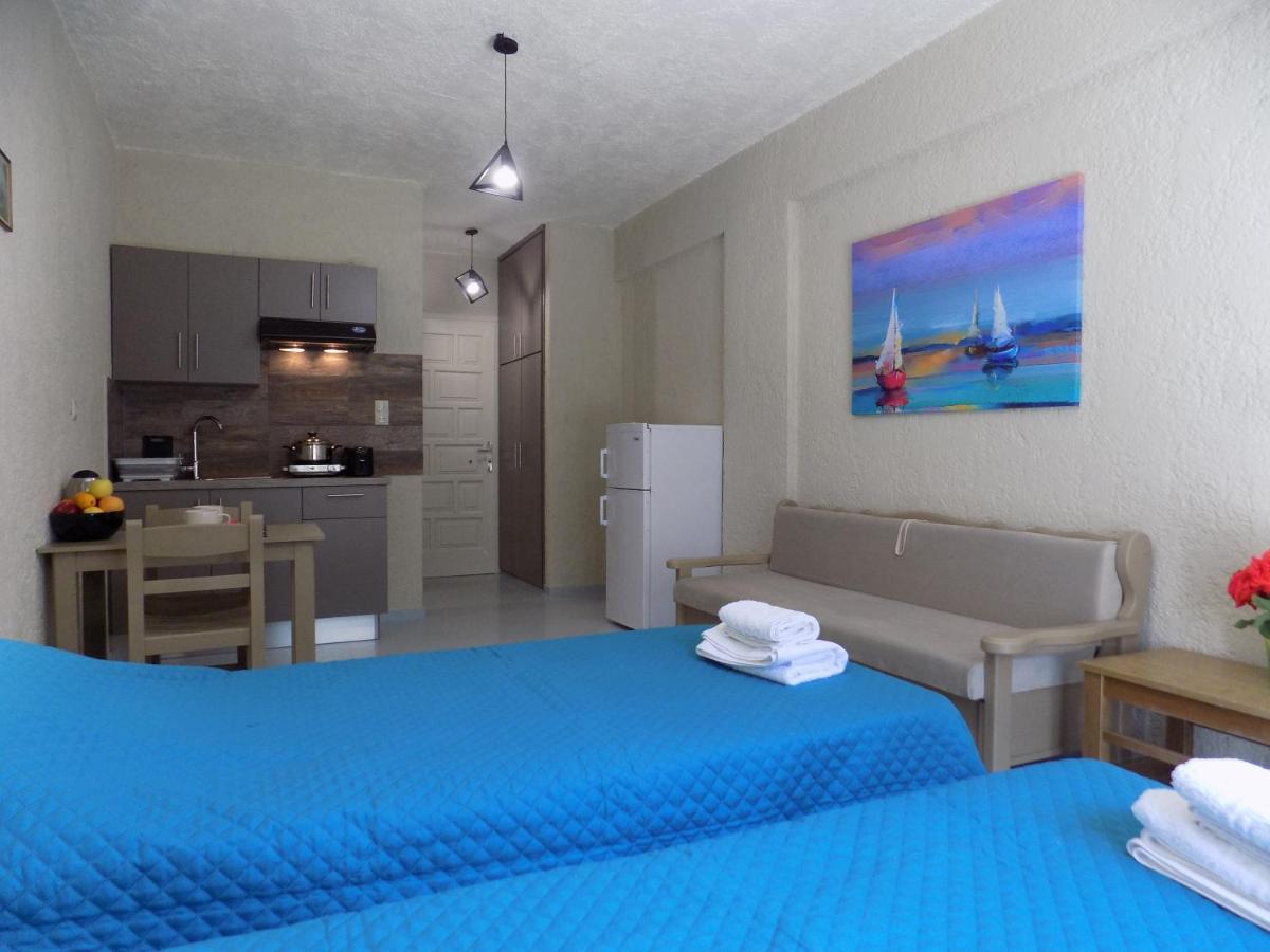 Afrodite Spacious Apartments! Agia Efimia Exterior foto