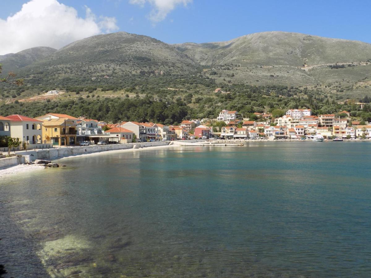 Afrodite Spacious Apartments! Agia Efimia Exterior foto