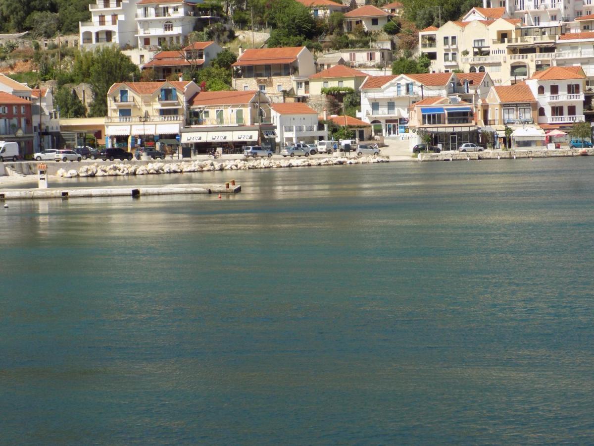 Afrodite Spacious Apartments! Agia Efimia Exterior foto